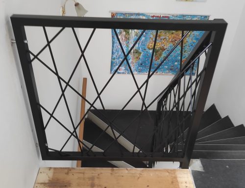 Schodištní zábradlí s výplní pavučina – Královice