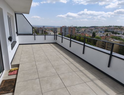 Zábradlí terasy s ukrytým kotvením – Praha 6